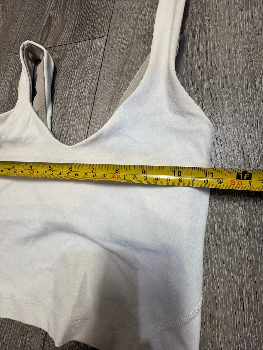 Lululemon Women's White Scoop-Back Crop Tank Top - Performance Intimates